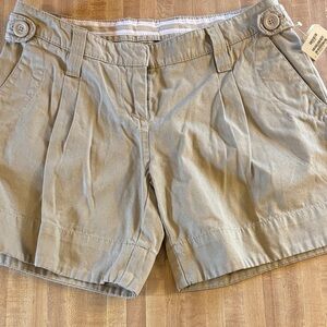 H&M Olive Khaki Pleated Divided Bermuda Shorts NWTS Size 10